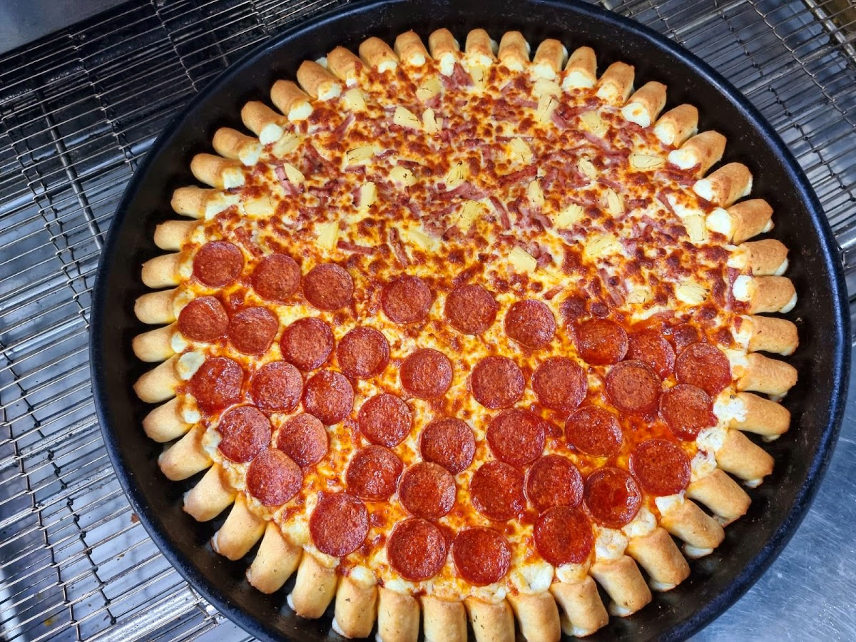 2 Guys Pizza Photos 2